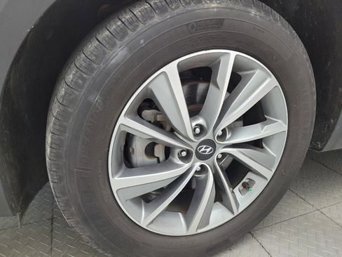 Used 2019 Hyundai Santa Fe Limited FWD image 31