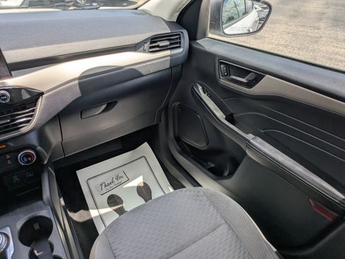 Certified 2022 Ford Escape SE AWD/4WD image 16