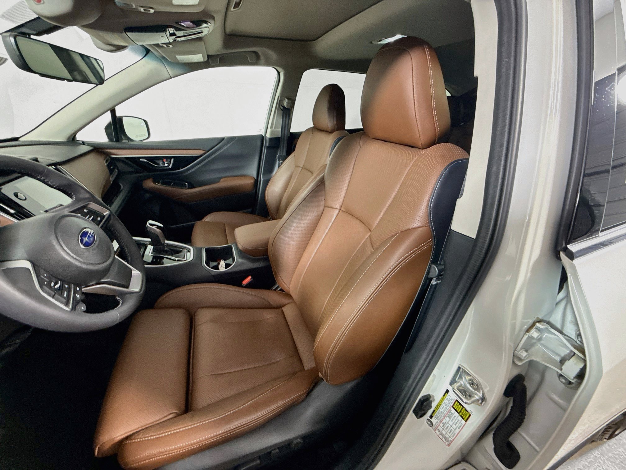 Used 2021 Subaru Outback Touring w/ Tech Package 3 AWD/4WD image 21