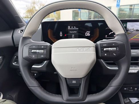 New 2026 Kia K4 GT-Line FWD image 34