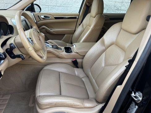 Used 2013 Porsche Cayenne S w/ Premium Pkg Plus image 7