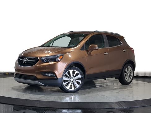 Used 2017 Buick Encore Essence FWD image 1