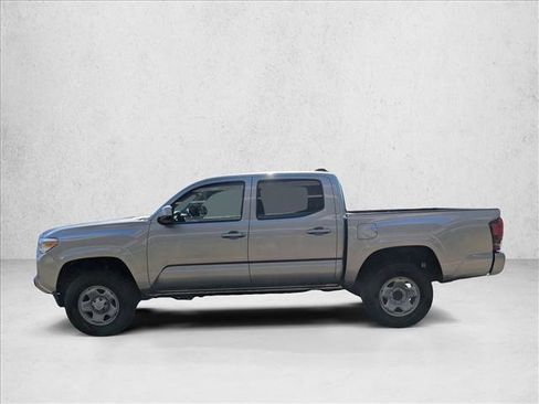 Used 2022 Toyota Tacoma SR image 9