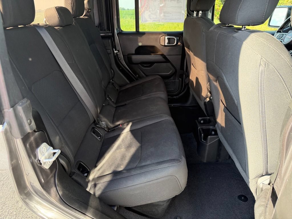 Used 2022 Jeep Gladiator Overland AWD/4WD image 20
