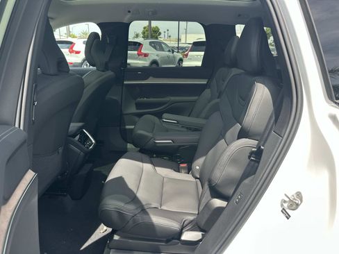 New 2026 Volvo EX90 Plus AWD/4WD image 17