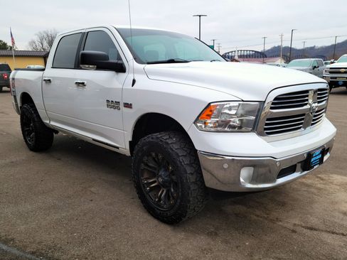 Used 2018 RAM 1500 Big Horn image 3