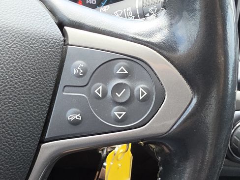Used 2019 Chevrolet Colorado Z71 AWD/4WD image 17