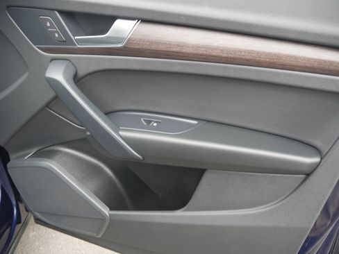 Certified 2023 Audi Q5 2.0T Premium w/ Convenience Package image 29