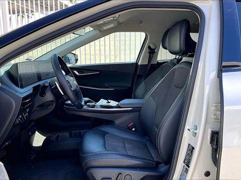 Used 2024 Kia EV6 Light image 16
