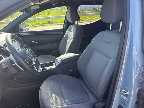 Used 2022 Hyundai Santa Cruz SEL Premium AWD/4WD image 2