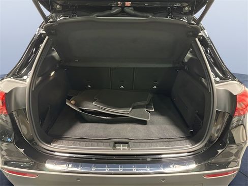 Used 2025 Mercedes-Benz GLA 250 4MATIC image 11