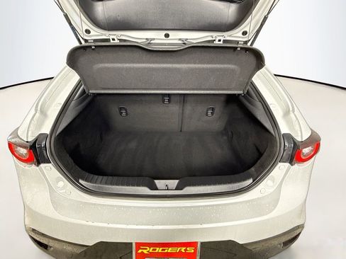 Used 2024 MAZDA MAZDA3 s image 23