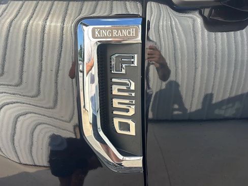 Used 2020 Ford F250 King Ranch w/ King Ranch Ultimate Package AWD/4WD image 8