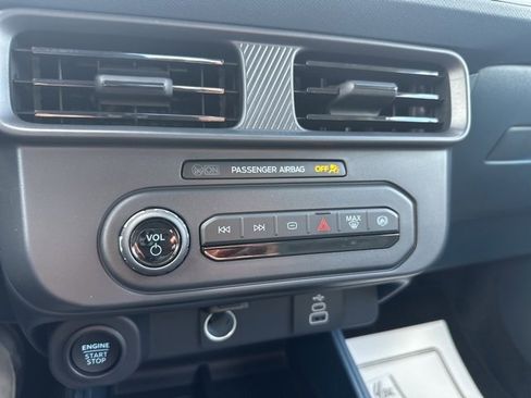 New 2025 Ford Maverick XLT w/ Black Appearance Package image 41