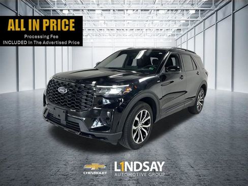 Used 2025 Ford Explorer ST-Line AWD/4WD image 1