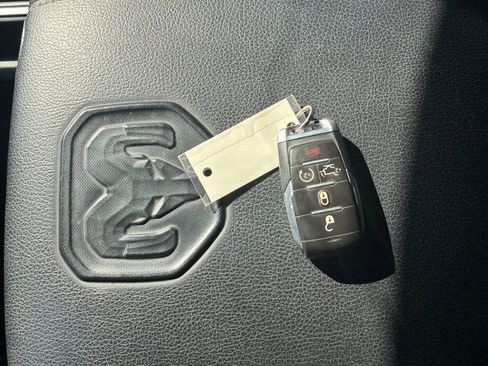 Used 2022 RAM 1500 Laramie w/ Sport Appearance Package image 17