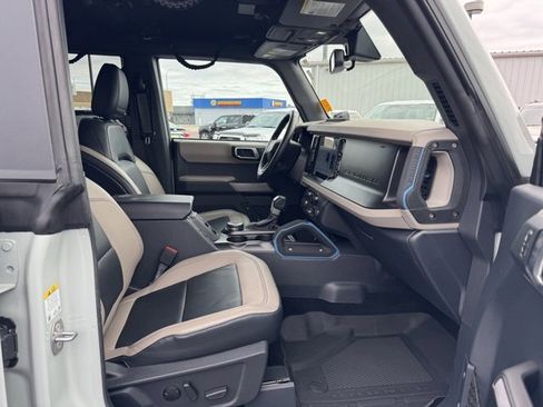 Used 2021 Ford Bronco Wildtrak image 35