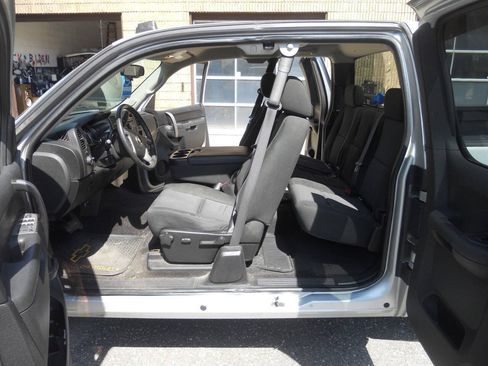 Used 2010 Chevrolet Silverado 1500 LT w/ Power Pack Plus AWD/4WD image 26