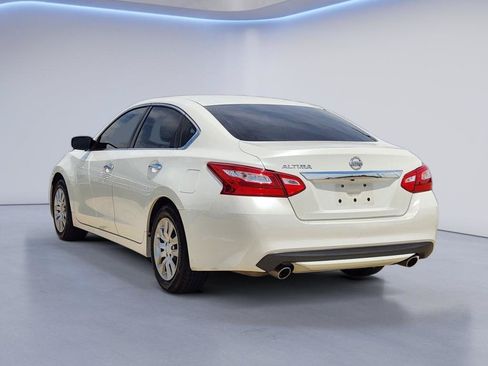 Used 2017 Nissan Altima 2.5 S w/ Power Driver Seat Package FWD image 6