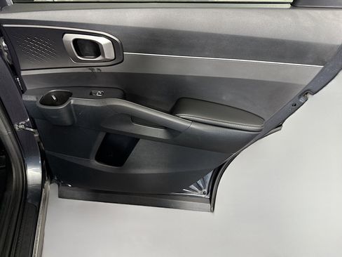 Used 2024 Kia Sorento S w/ Panoramic Sunroof Package image 28