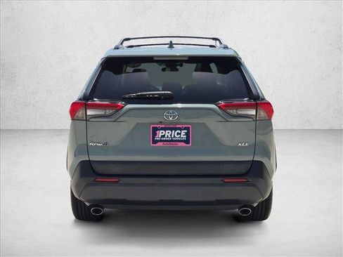 Used 2019 Toyota RAV4 XLE Premium w/ Cold Weather Package FWD image 6