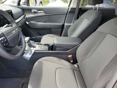 New 2026 Kia Sportage LX image 14