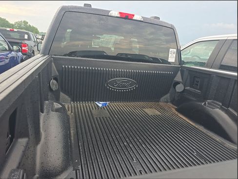 Used 2025 Ford F150 Lightning XLT AWD/4WD image 7