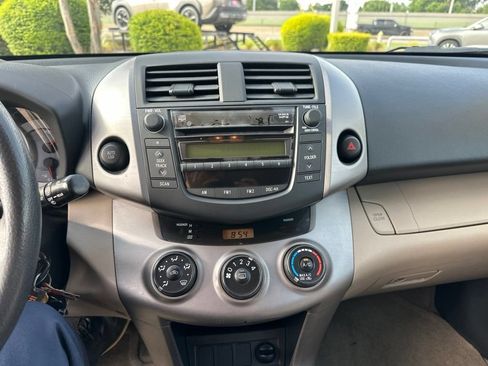 Used 2007 Toyota RAV4 2WD image 3