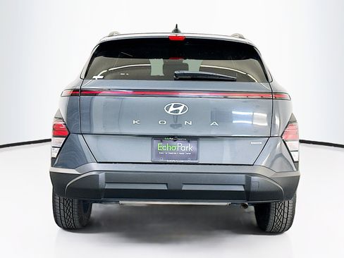 Used 2024 Hyundai Kona SEL image 7