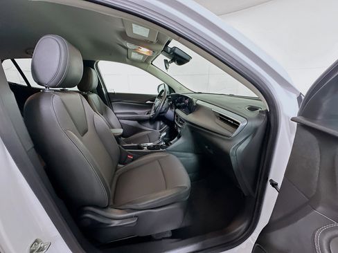 Used 2025 Buick Encore GX Preferred image 29