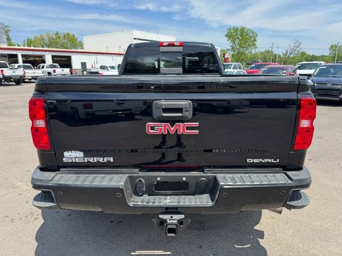 Used 2019 GMC Sierra 3500 Denali AWD/4WD image 4
