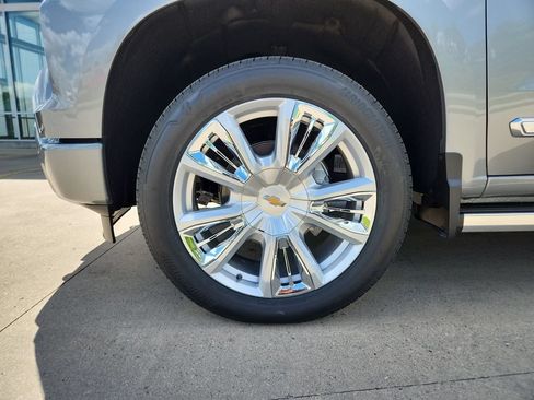 New 2026 Chevrolet Silverado 1500 High Country AWD/4WD image 30