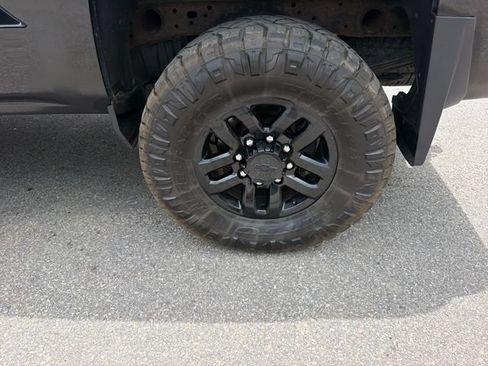 Used 2018 Chevrolet Silverado 2500 LTZ w/ Midnight Edition AWD/4WD image 32