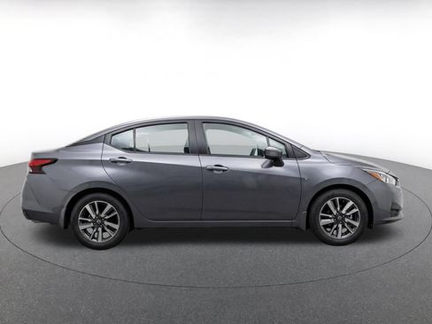 Used 2025 Nissan Versa SV FWD image 10