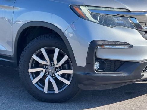 Used 2020 Honda Pilot EX image 2