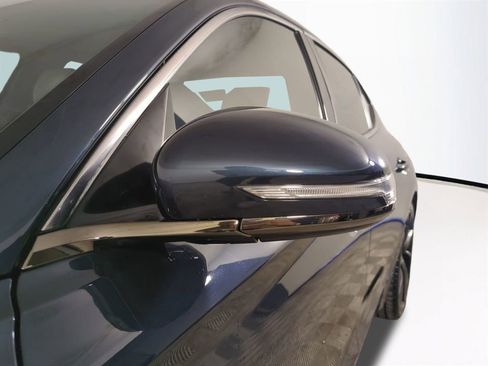 Used 2023 Genesis G70 2.0T w/ Sport Prestige Package image 12