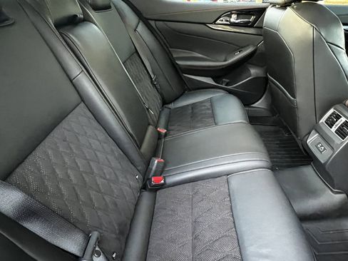 Used 2023 Nissan Maxima SR w/ Sport Mat Group image 41
