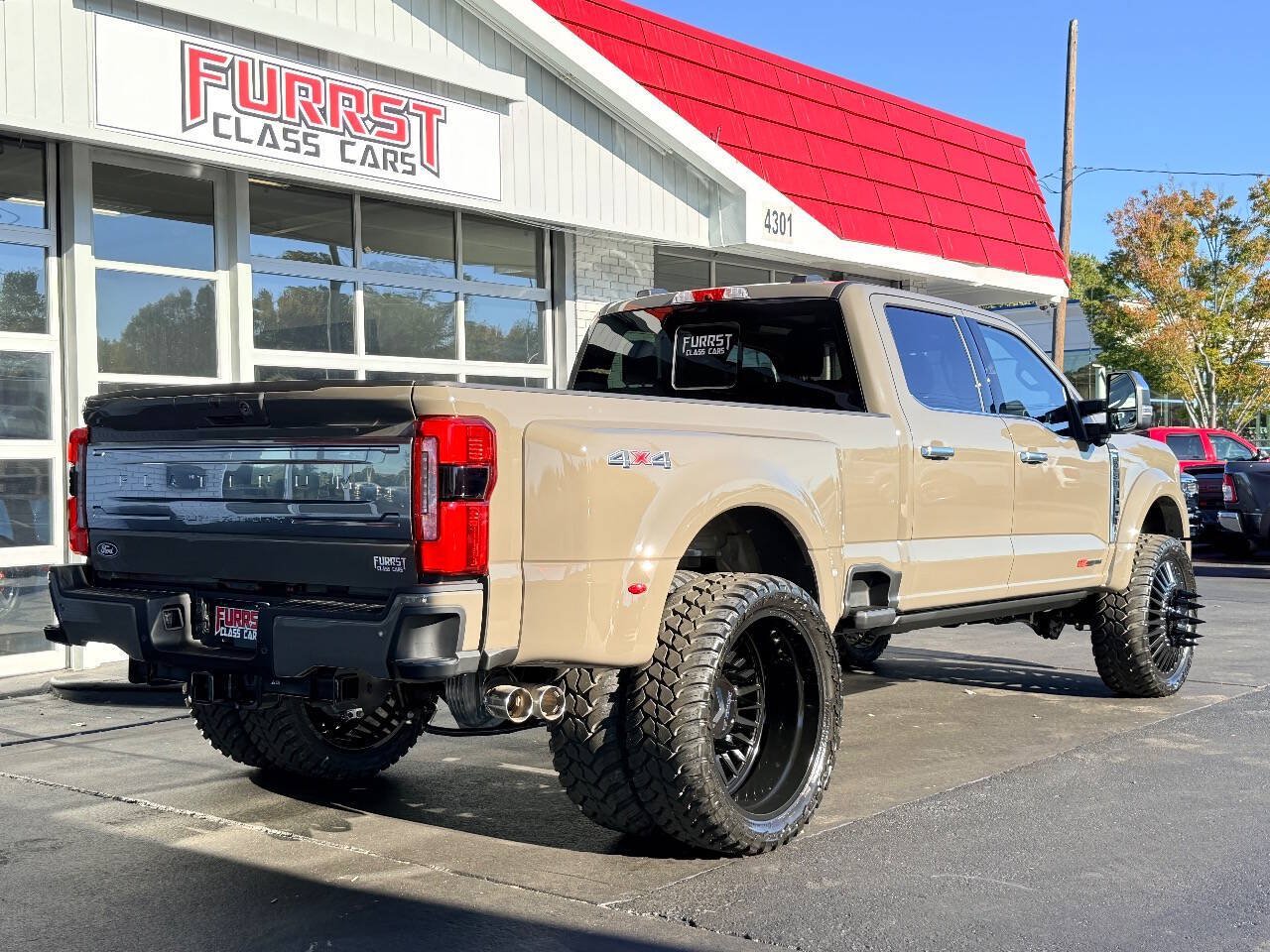 Used 2027 Ford F450 Platinum w/ Platinum Plus Package AWD/4WD image 3