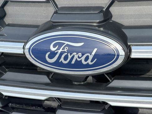 Certified 2025 Ford Explorer Active w/ Active Comfort Package image 11