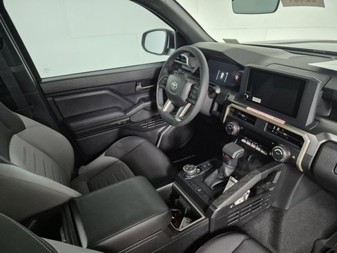 New 2026 Toyota Tacoma SR5 image 34