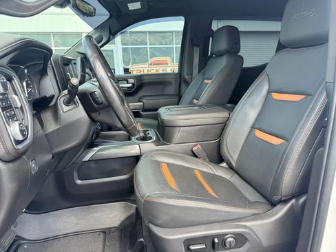 Used 2021 GMC Sierra 1500 AT4 w/ AT4 Premium Package AWD/4WD image 9