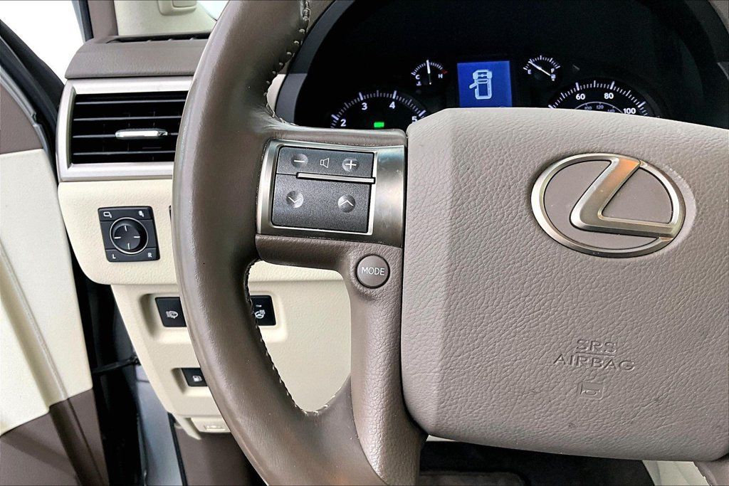 Used 2018 Lexus GX 460 Luxury w/ Preferred Accessory Package AWD/4WD image 23