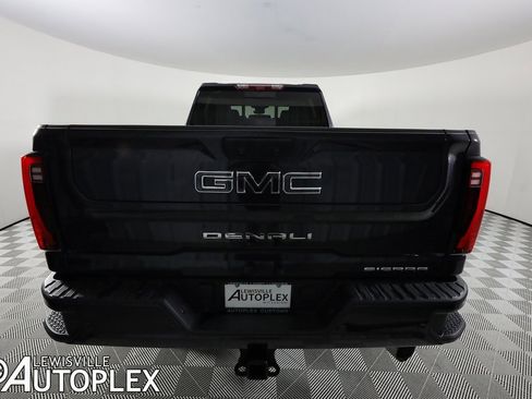 Used 2024 GMC Sierra 2500 Denali Ultimate image 17