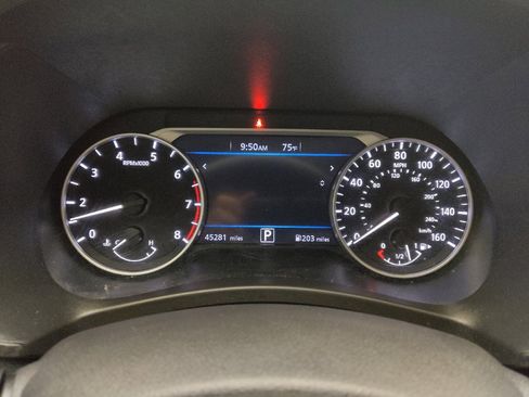 Used 2023 Nissan Sentra SV FWD image 23