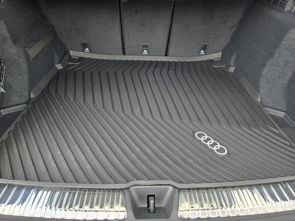Used 2026 Audi Q5 Premium Plus w/ Premium Plus AWD/4WD image 38