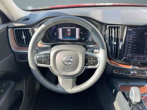 Certified 2023 Volvo XC60 B5 Plus w/ Protection Package Premier image 25