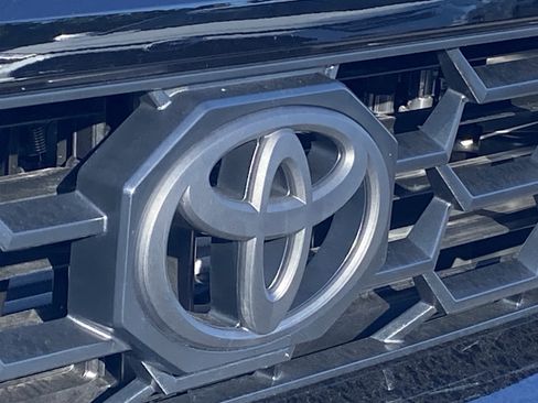 Used 2026 Toyota 4Runner TRD Off-Road image 4