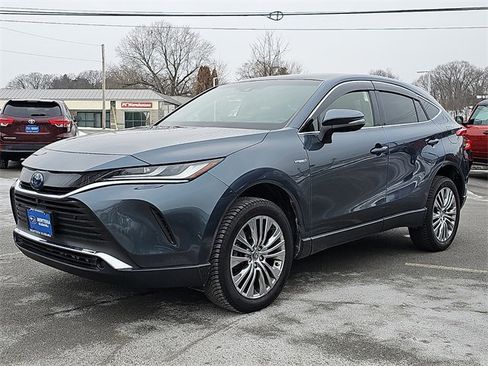 Used 2021 Toyota Venza Limited w/ Advanced Technology Package image 3