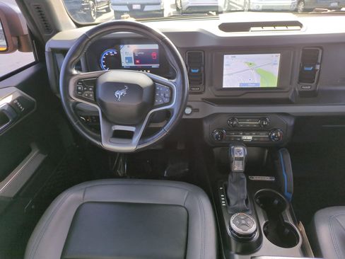 Used 2022 Ford Bronco Black Diamond image 27