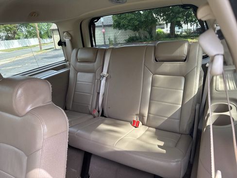 Used 2006 Ford Expedition Limited image 10